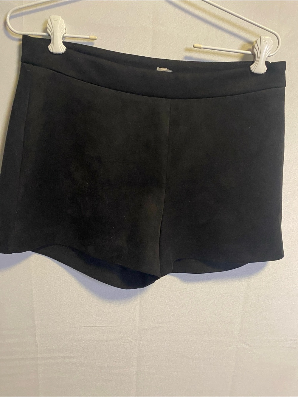 Zara Black High-Waist Scalloped Hem Shorts